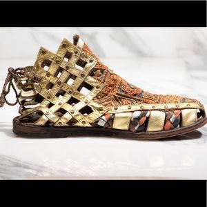 Vintage Spanish Leather Tapestry Gladiator Sandals